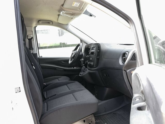 MERCEDES-BENZ Vito114CDI KA lang ,Klima,Sortimo Regal,AHK - Furgão compacto: foto 3 MERCEDES-BENZ Vito114CDI KA lang ,Klima,Sortimo Regal,AHK - Furgão compacto: foto 3