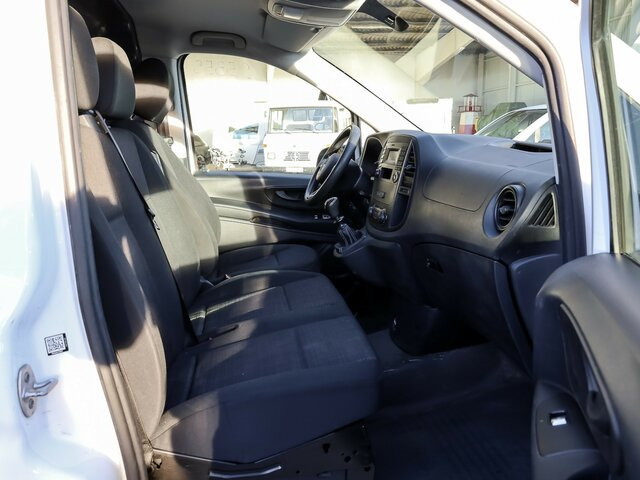 MERCEDES-BENZ Vito114CDI KA lang ,Klima,SortimoRegalsystem... - Furgão compacto: foto 5 MERCEDES-BENZ Vito114CDI KA lang ,Klima,SortimoRegalsystem... - Furgão compacto: foto 5