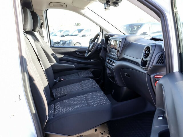 MERCEDES-BENZ Vito116CDI KA lang,Automatik,Klima,Tempomat... - Furgão compacto: foto 3 MERCEDES-BENZ Vito116CDI KA lang,Automatik,Klima,Tempomat... - Furgão compacto: foto 3