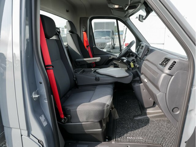 RENAULT Master Pritsche L4,3,5To,4200mm Ladefläche - Carrinha de caixa aberta: foto 5 RENAULT Master Pritsche L4,3,5To,4200mm Ladefläche - Carrinha de caixa aberta: foto 5