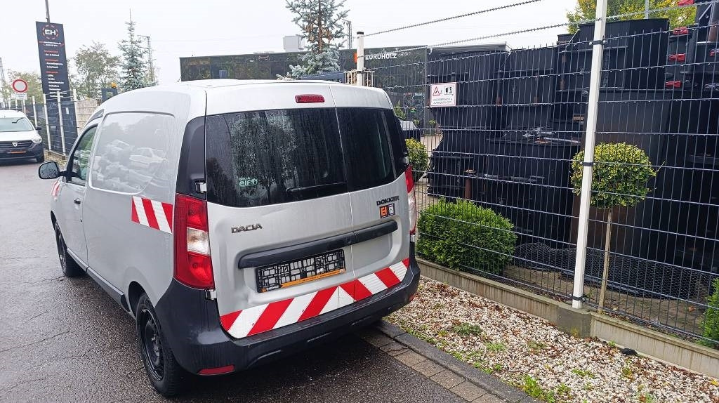 Furgão compacto Dacia Dokker Transporter, Kastenwagen mit Schubladen: foto 31 Furgão compacto Dacia Dokker Transporter, Kastenwagen mit Schubladen: foto 31