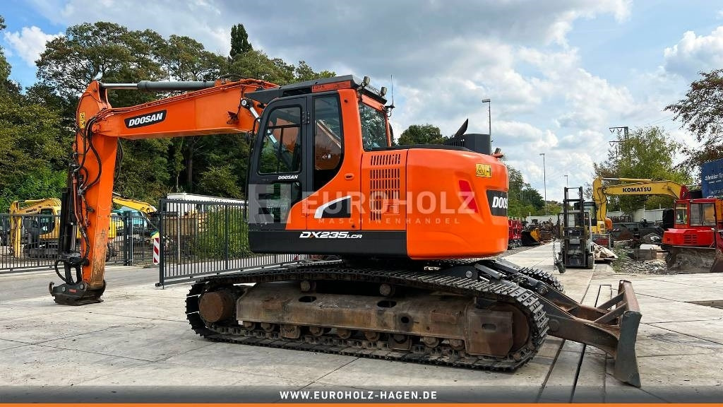 Escavadora de rastos Doosan Kettenbagger DX 235 LCR-5, hyd. SW OilQuick 70-55: foto 14 Escavadora de rastos Doosan Kettenbagger DX 235 LCR-5, hyd. SW OilQuick 70-55: foto 14