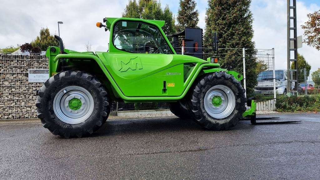 Merlo Radlader P34.7 Turbo 4x4, Allrad, Hubhöhe 7 m - Pá carregadora de rodas: foto 4 Merlo Radlader P34.7 Turbo 4x4, Allrad, Hubhöhe 7 m - Pá carregadora de rodas: foto 4