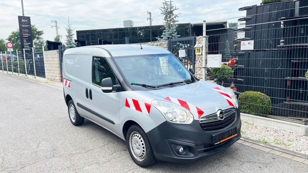 Opel Combo, 1.3 CDTi, Kastenwagen, Klima, PDC - Carrinha de contentor: foto 4 Opel Combo, 1.3 CDTi, Kastenwagen, Klima, PDC - Carrinha de contentor: foto 4