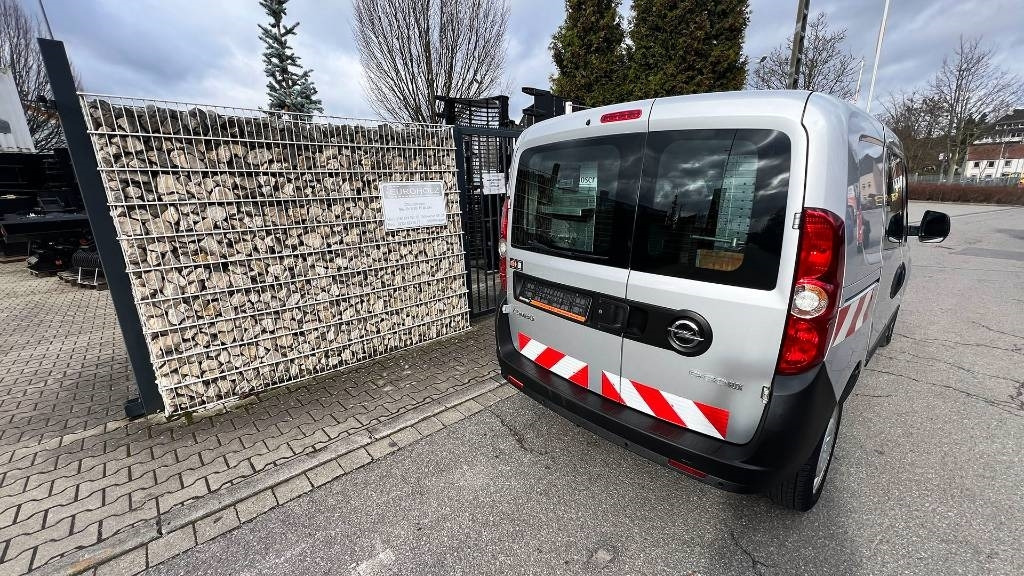 Opel Combo 1.3, Kasten, Transporter, Werkstattschränke - Carrinha de contentor: foto 2 Opel Combo 1.3, Kasten, Transporter, Werkstattschränke - Carrinha de contentor: foto 2