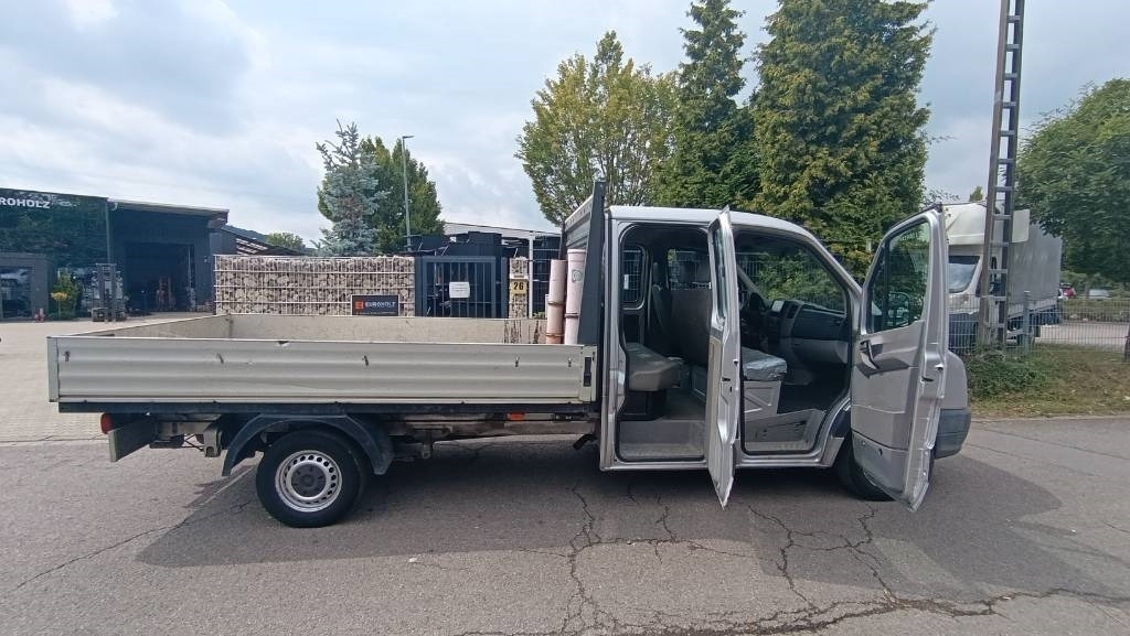 Volkswagen Crafter 2.5 TDI Maxi, Doka, AHK, Pritsche, Kasten - Camião de caixa aberta/ Plataforma: foto 3 Volkswagen Crafter 2.5 TDI Maxi, Doka, AHK, Pritsche, Kasten - Camião de caixa aberta/ Plataforma: foto 3