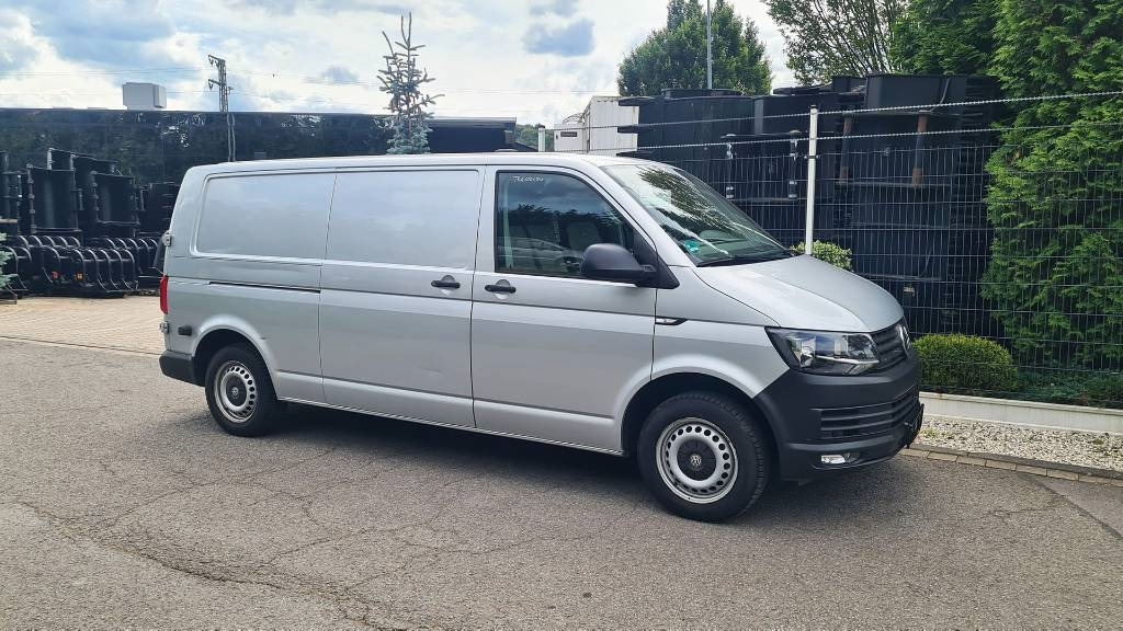 Volkswagen T6 2.0 TDI Kasten- Werkstattwagen, Klima, 3-Sitzer - Furgão compacto: foto 3 Volkswagen T6 2.0 TDI Kasten- Werkstattwagen, Klima, 3-Sitzer - Furgão compacto: foto 3