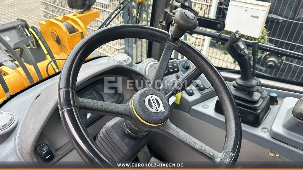 Pá carregadora de rodas Volvo L 28 F, Radlader, hydr. Schnellwechsler, Schaufel: foto 15