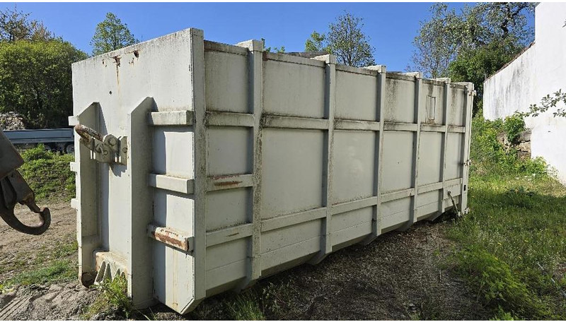 Depósito de armazenamento Big Hakenliftcontainer mit 5000 l Tank: foto 8