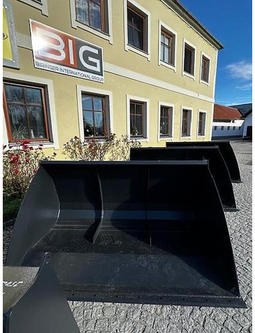 Big Volumenschaufel 220 cm mit Merlo ZM2 Aufnahme - Balde: foto 1 Big Volumenschaufel 220 cm mit Merlo ZM2 Aufnahme - Balde: foto 1