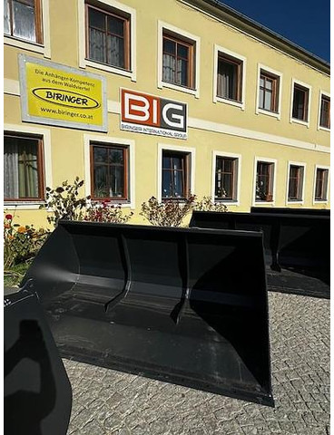 Big Volumenschaufel 250 cm mit Hauer Aufnahme - Balde: foto 1 Big Volumenschaufel 250 cm mit Hauer Aufnahme - Balde: foto 1