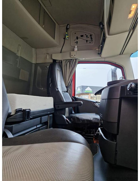 Volvo FH 13.540 6x4 Globetrotter - Camião, Camião grua: foto 2 Volvo FH 13.540 6x4 Globetrotter - Camião, Camião grua: foto 2