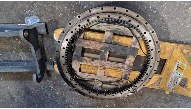 Big Drehkranz passend zu Volvo ECR88 Minibagger - Equipamento: foto 2 Big Drehkranz passend zu Volvo ECR88 Minibagger - Equipamento: foto 2