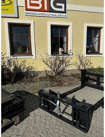 Big JCB 520-50 Adapter mit Euro Aufnahme - Equipamento: foto 2 Big JCB 520-50 Adapter mit Euro Aufnahme - Equipamento: foto 2