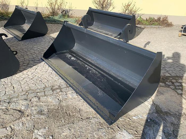 Big Schwergutschaufel 220 cm mit JCB Q fit Aufnahme - Equipamento: foto 2 Big Schwergutschaufel 220 cm mit JCB Q fit Aufnahme - Equipamento: foto 2