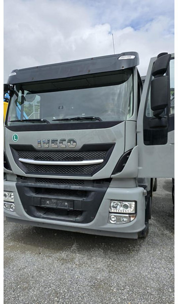 Iveco Stralis 6x2 Baustoffpritsche mit Hiab 228-E5 Kran - Camião de caixa aberta/ Plataforma: foto 1 Iveco Stralis 6x2 Baustoffpritsche mit Hiab 228-E5 Kran - Camião de caixa aberta/ Plataforma: foto 1