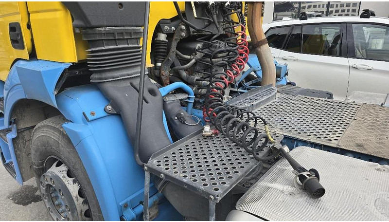 Iveco Strallis 4x2 Sattelzugmaschine mit Kipphydraulik - Camião transportador de contêineres/ Caixa móvel: foto 5 Iveco Strallis 4x2 Sattelzugmaschine mit Kipphydraulik - Camião transportador de contêineres/ Caixa móvel: foto 5