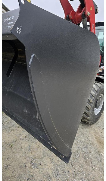 Volumenschaufel 240 cm passend zu Bobcat Teleskoplader Aufnahme - Balde: foto 3 Volumenschaufel 240 cm passend zu Bobcat Teleskoplader Aufnahme - Balde: foto 3