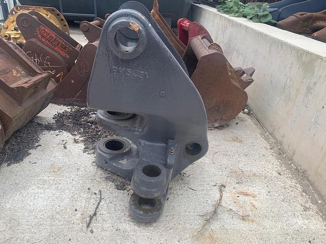 Volvo Stütze / Knickgelenk / Anbaubock passend zu Volvo ECR88 - Escavadeira: foto 2 Volvo Stütze / Knickgelenk / Anbaubock passend zu Volvo ECR88 - Escavadeira: foto 2