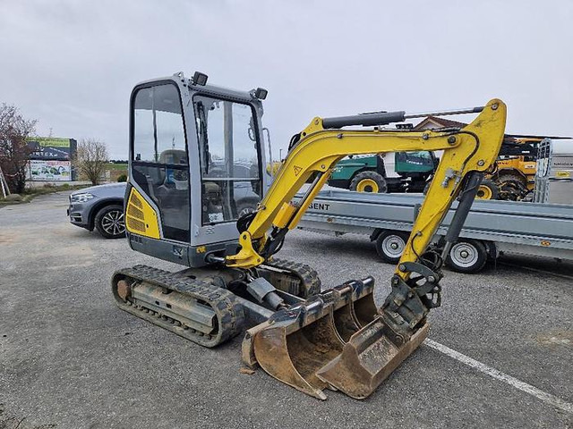 WACKER NEUSON ET24 Hyderaulikbagger - Escavadeira: foto 1 WACKER NEUSON ET24 Hyderaulikbagger - Escavadeira: foto 1