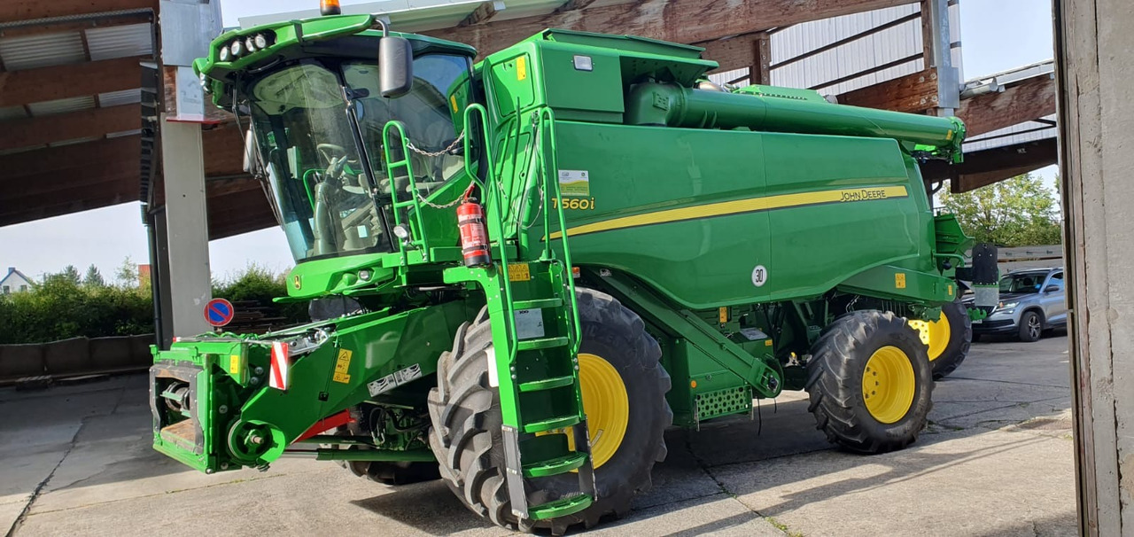 John Deere T560 - Ceifeira debulhadora: foto 1 John Deere T560 - Ceifeira debulhadora: foto 1