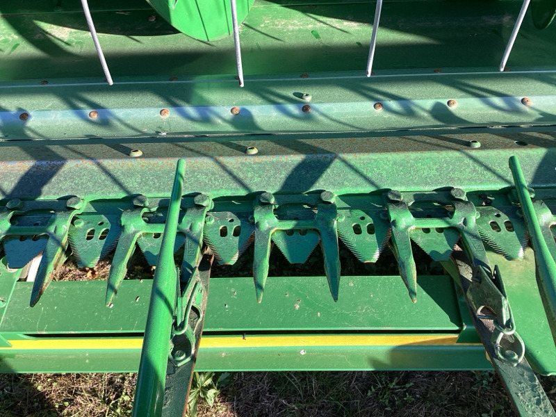 John Deere T660i mit 630X Schneidwerk - Ceifeira debulhadora: foto 2 John Deere T660i mit 630X Schneidwerk - Ceifeira debulhadora: foto 2