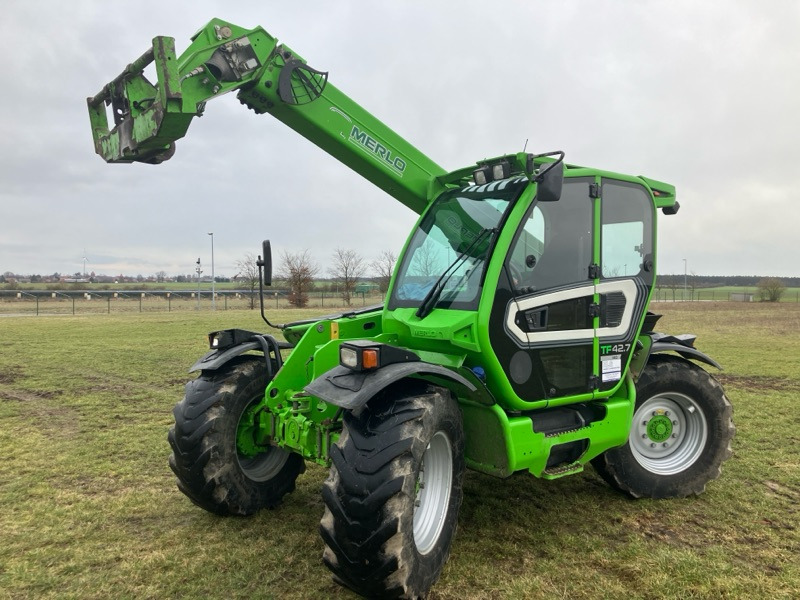 Merlo TF 42.7 - Pá carregadora: foto 1 Merlo TF 42.7 - Pá carregadora: foto 1