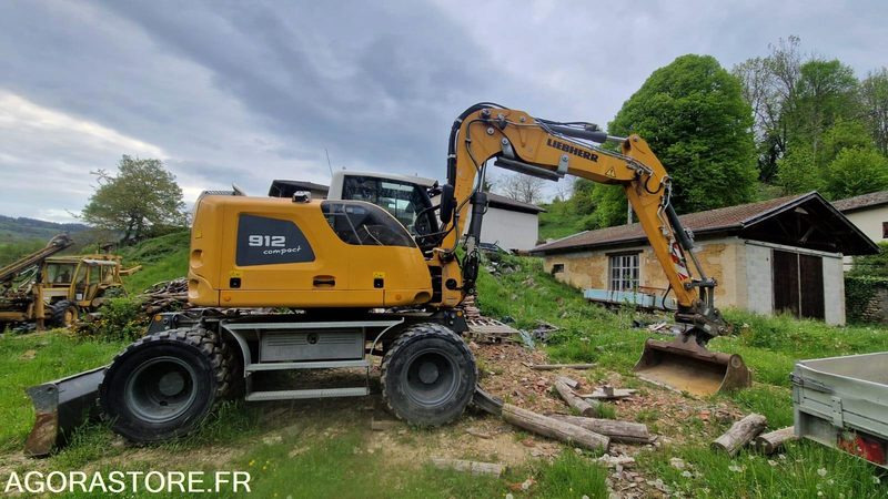 A912 COMPACT - LIEBHERR - 2019 - 2820h - Escavadeira: foto 2 A912 COMPACT - LIEBHERR - 2019 - 2820h - Escavadeira: foto 2