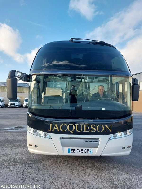 AUTOCAR NEOPLAN CITYLINER P16 L / 14M / 48+1+1+WC / 645008KM - Autocarro: foto 2 AUTOCAR NEOPLAN CITYLINER P16 L / 14M / 48+1+1+WC / 645008KM - Autocarro: foto 2