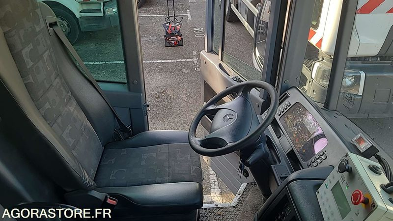 BA 543 PD - MERCEDES ECONIC 2633 - 2010 - 256434KM - Caminhão de lixo: foto 5 BA 543 PD - MERCEDES ECONIC 2633 - 2010 - 256434KM - Caminhão de lixo: foto 5