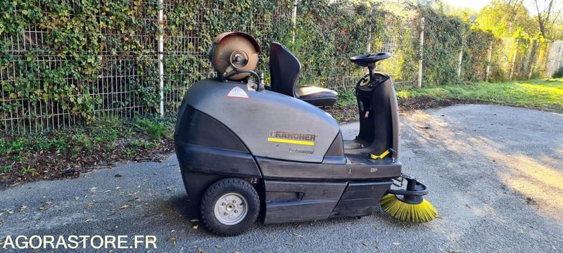 BALAYEUSE KARCHER - 2012 - 182 heures - Varredora urbana: foto 2 BALAYEUSE KARCHER - 2012 - 182 heures - Varredora urbana: foto 2