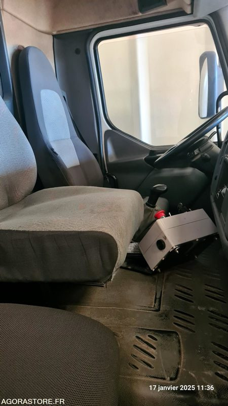 BOM RENAULT PREMIUM 270 DCI VOIE ETROITE - 2004 - 320239KM - Caminhão de lixo: foto 5 BOM RENAULT PREMIUM 270 DCI VOIE ETROITE - 2004 - 320239KM - Caminhão de lixo: foto 5