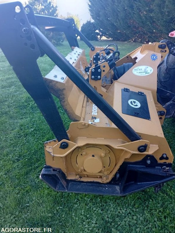 BROYEUR FORESTIER LOPEZ GARRIDO - Triturador florestal: foto 4 BROYEUR FORESTIER LOPEZ GARRIDO - Triturador florestal: foto 4