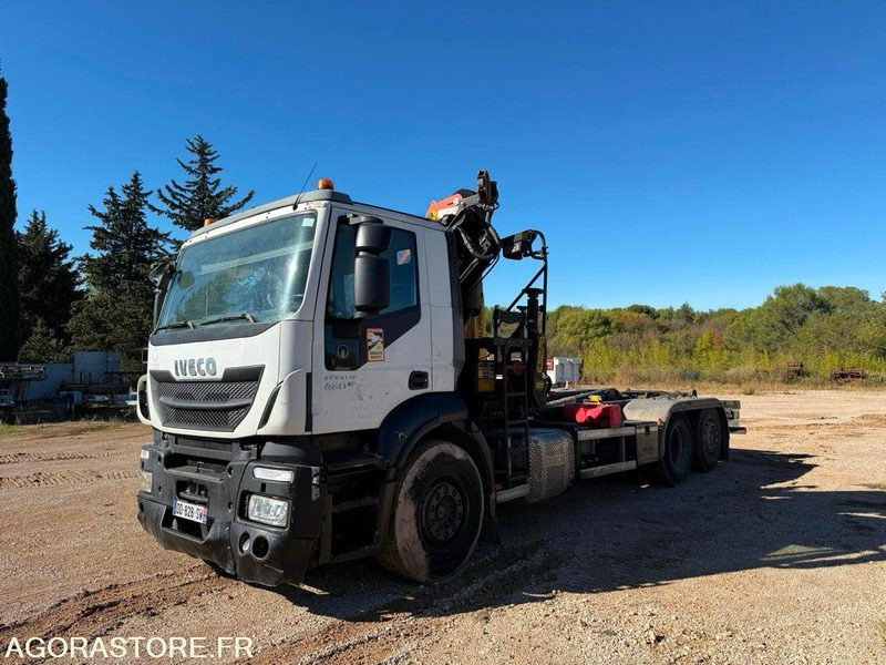 CAMION POLYBENNE GRUE IVECO MOTEUR HS - 390000km - 2014 - Camião polibenne: foto 1 CAMION POLYBENNE GRUE IVECO MOTEUR HS - 390000km - 2014 - Camião polibenne: foto 1