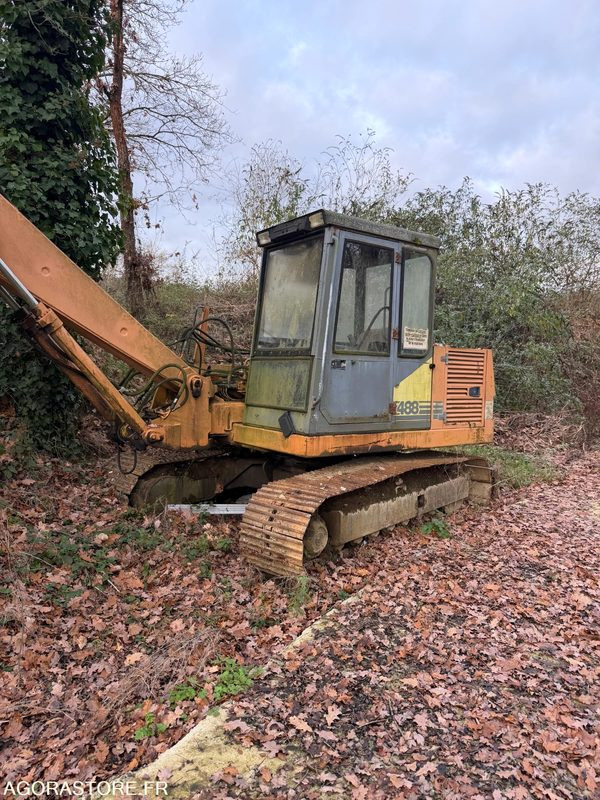 CASE 488 CL - 6800H - 1990 - Escavadeira: foto 1 CASE 488 CL - 6800H - 1990 - Escavadeira: foto 1