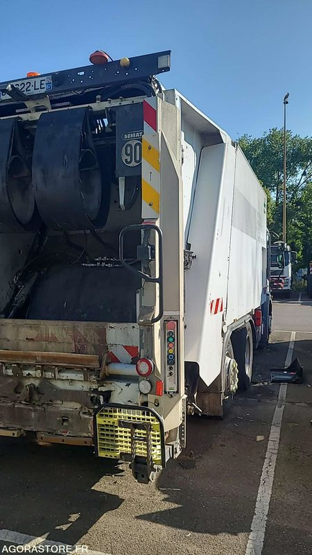 CG 622 LE - MERCEDES ECONIC 2633 - 2013 - 203000KM - Caminhão de lixo: foto 5 CG 622 LE - MERCEDES ECONIC 2633 - 2013 - 203000KM - Caminhão de lixo: foto 5