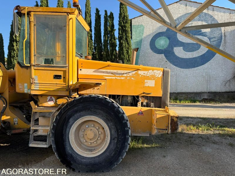 CHARGEUR VOLVO L70C - 1999 / 12923 HEURES - Pá carregadora: foto 2 CHARGEUR VOLVO L70C - 1999 / 12923 HEURES - Pá carregadora: foto 2