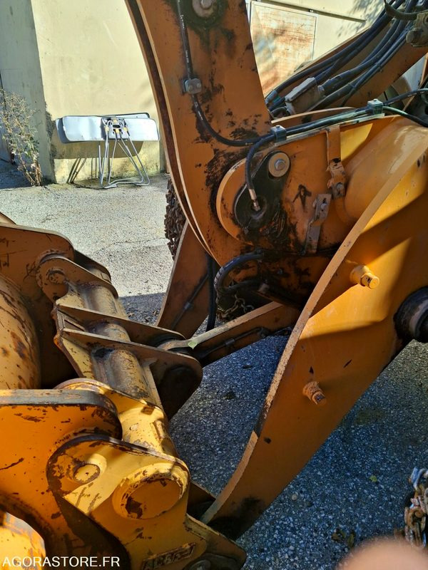 CHARGEUSE CASE 521 F N° DE SERIE NDHE12059 - Pá carregadora: foto 4 CHARGEUSE CASE 521 F N° DE SERIE NDHE12059 - Pá carregadora: foto 4