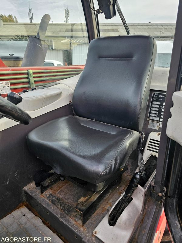 CHARIOT ELECATEUR MANITOU MT732 - 2004 - 5207H - Empilhador a diesel: foto 5 CHARIOT ELECATEUR MANITOU MT732 - 2004 - 5207H - Empilhador a diesel: foto 5
