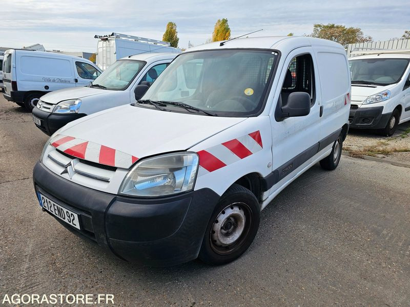 CITROEN BERLINGO - 2005 - 195086KM - 212END92 - Furgão compacto: foto 1 CITROEN BERLINGO - 2005 - 195086KM - 212END92 - Furgão compacto: foto 1