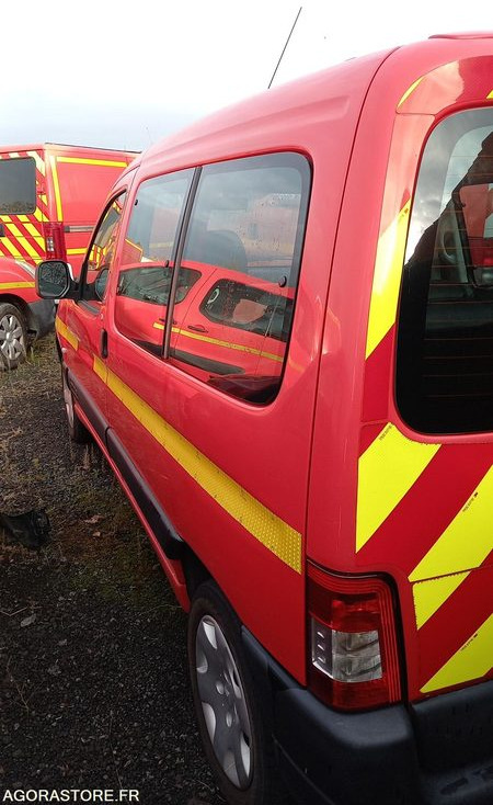 CITROEN - BERLINGO - 2007 - 201994KM - 432BTP57 - Furgão compacto: foto 5 CITROEN - BERLINGO - 2007 - 201994KM - 432BTP57 - Furgão compacto: foto 5