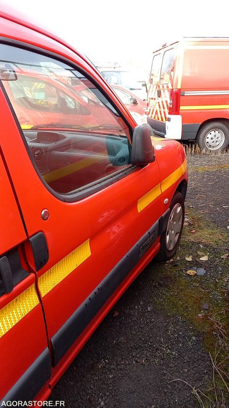 CITROEN - BERLINGO - 2007 - 201994KM - 432BTP57 - Furgão compacto: foto 3 CITROEN - BERLINGO - 2007 - 201994KM - 432BTP57 - Furgão compacto: foto 3