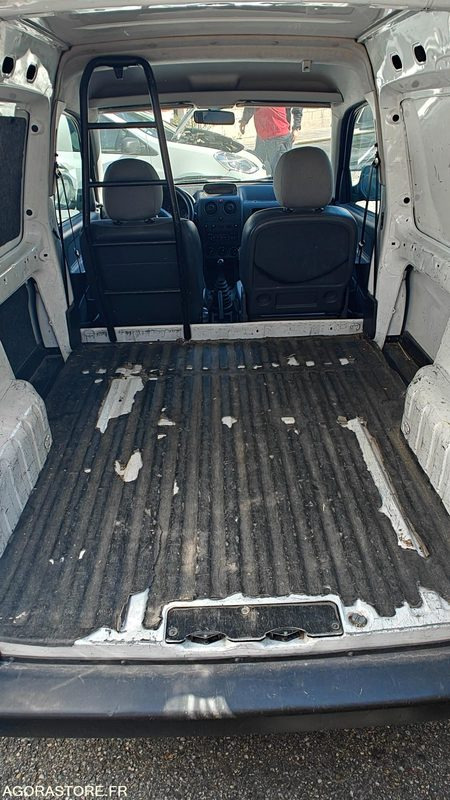 CITROEN BERLINGO - ER-381-ST - Furgão compacto: foto 5 CITROEN BERLINGO - ER-381-ST - Furgão compacto: foto 5