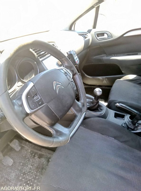 CITROEN C4 - Automóvel: foto 1 CITROEN C4 - Automóvel: foto 1
