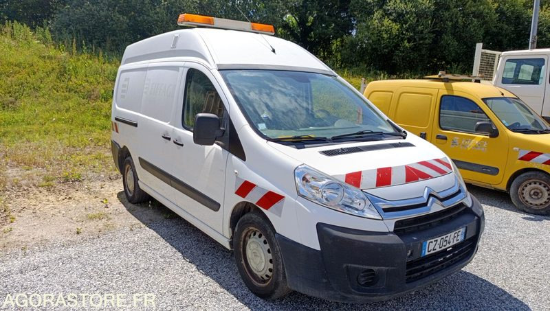 CITROËN JUMPY - 2013 / 222000 KM (CZ-054-FE) - Furgão compacto: foto 2 CITROËN JUMPY - 2013 / 222000 KM (CZ-054-FE) - Furgão compacto: foto 2