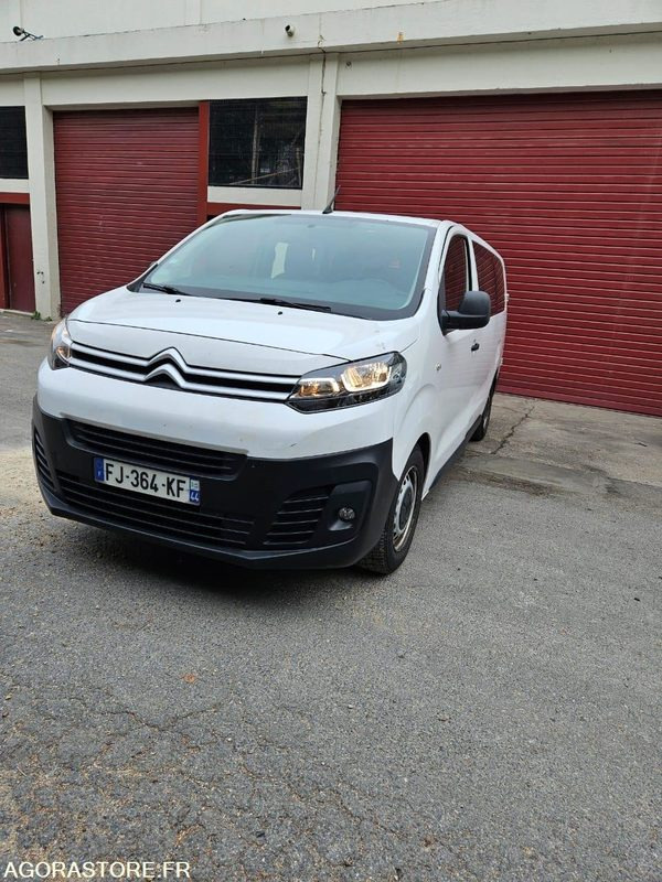 CITROEN JUMPY SPACE TOURER 9 places 240051 kms ANNÉE 2019 - Minibus, Furgão de passageiros: foto 2 CITROEN JUMPY SPACE TOURER 9 places 240051 kms ANNÉE 2019 - Minibus, Furgão de passageiros: foto 2