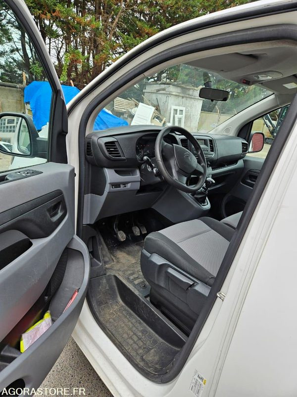CITROEN JUMPY SPACE TOURER 9 places 240051 kms ANNÉE 2019 - Minibus, Furgão de passageiros: foto 5 CITROEN JUMPY SPACE TOURER 9 places 240051 kms ANNÉE 2019 - Minibus, Furgão de passageiros: foto 5
