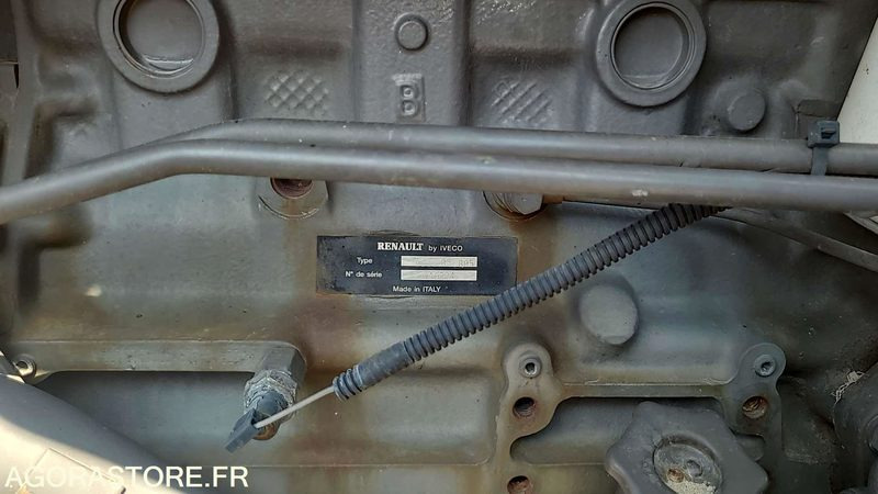 CN 071 QD - RENAULT TEMIS 610X - 2004 - H3922EA3921365 - Trator: foto 4 CN 071 QD - RENAULT TEMIS 610X - 2004 - H3922EA3921365 - Trator: foto 4