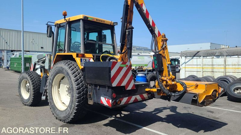 CN 071 QD - RENAULT TEMIS 610X - 2004 - H3922EA3921365 - Trator: foto 3 CN 071 QD - RENAULT TEMIS 610X - 2004 - H3922EA3921365 - Trator: foto 3