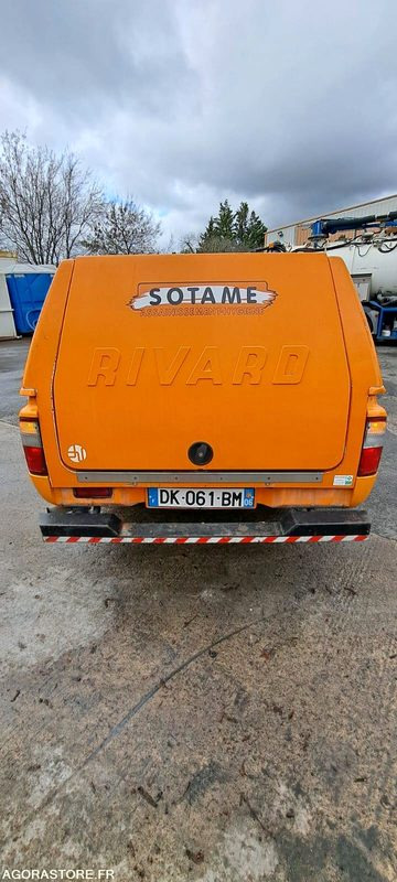 CUREUR HP RIVARD/TOYOTA 2001 DK061BM (VENTE UNIQUEMENT EXPORT) - Caminhão limpa fossa: foto 2 CUREUR HP RIVARD/TOYOTA 2001 DK061BM (VENTE UNIQUEMENT EXPORT) - Caminhão limpa fossa: foto 2